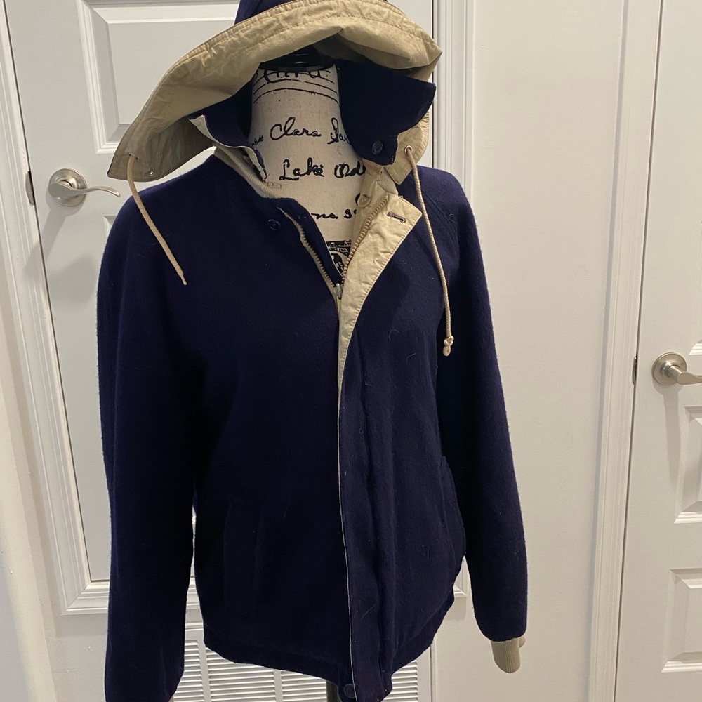 REVERSIBLE WOOL/COTTON JACKET. SIZE 38 REG WITH REVERSIBLE DETACHABLE HOOD.